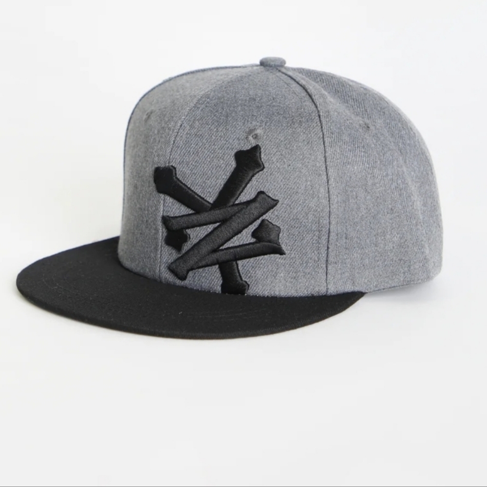 ZooYork Gray and Black Snapback Cap